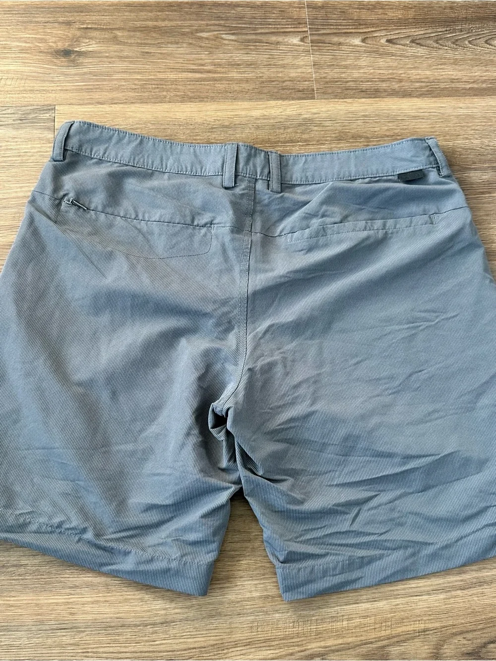 The North Face Rockaway Shorts Mens 36 Gray Nylon Blend Zip Pocket Stretch Hike